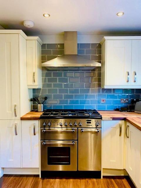 Cosy Roseburn Apartment, Edinburgh - 2 Bedrooms, Free Parking Экстерьер фото