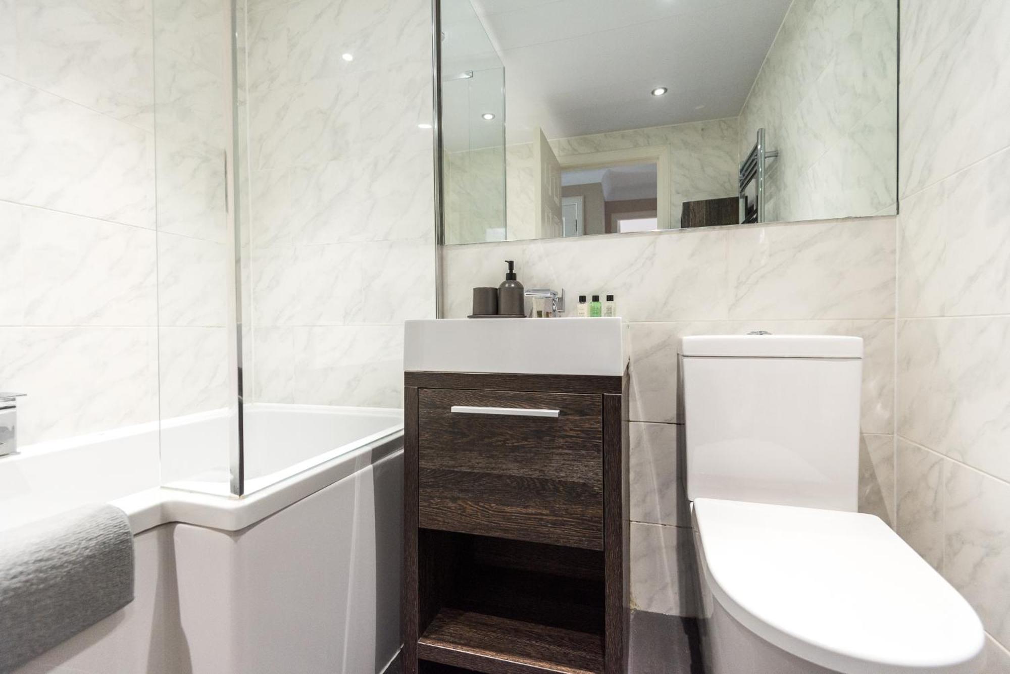 Cosy Roseburn Apartment, Edinburgh - 2 Bedrooms, Free Parking Экстерьер фото